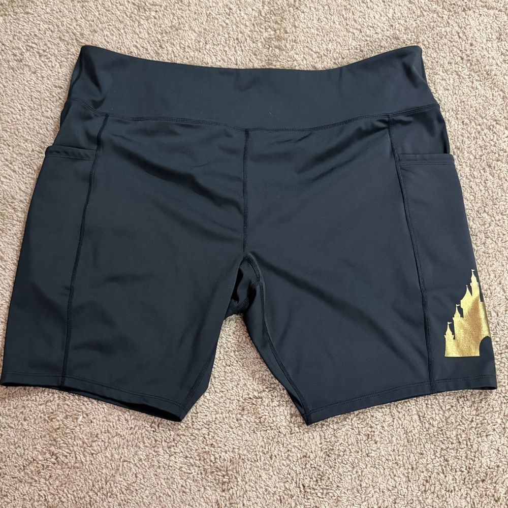 Disney Parks Womens 2X Black Leggings Gold Castle Graphic High Rise Plus Size‎